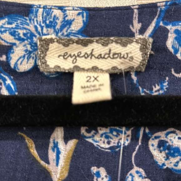 Women’s plus size Tunic top, new with tags - Picture 4 of 6